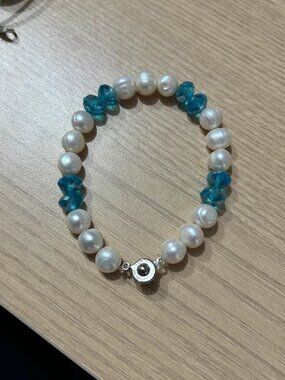 Teng Yue Cultured Pearl Blue Crystal Bead Bracelet